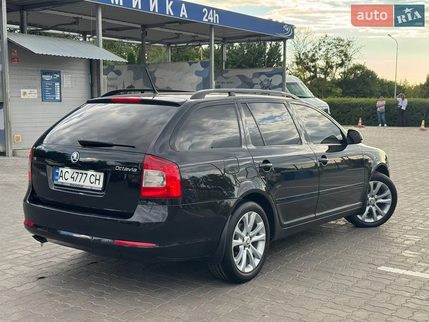 2010 Skoda Octavia - мініатюра 2