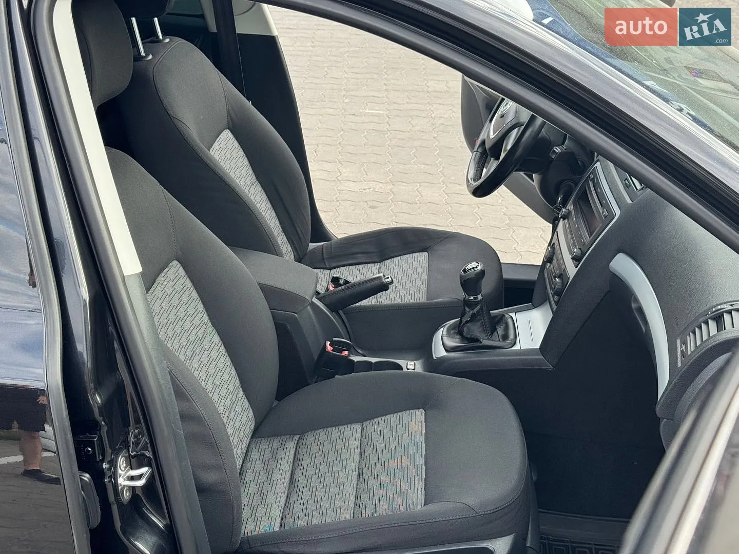 2010 Skoda Octavia - мініатюра 10