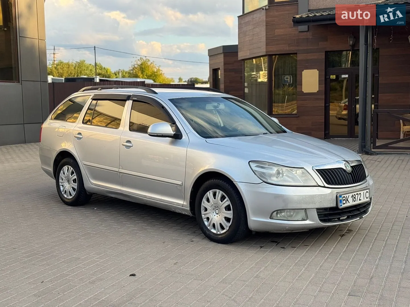2011 Skoda Octavia - мініатюра 2