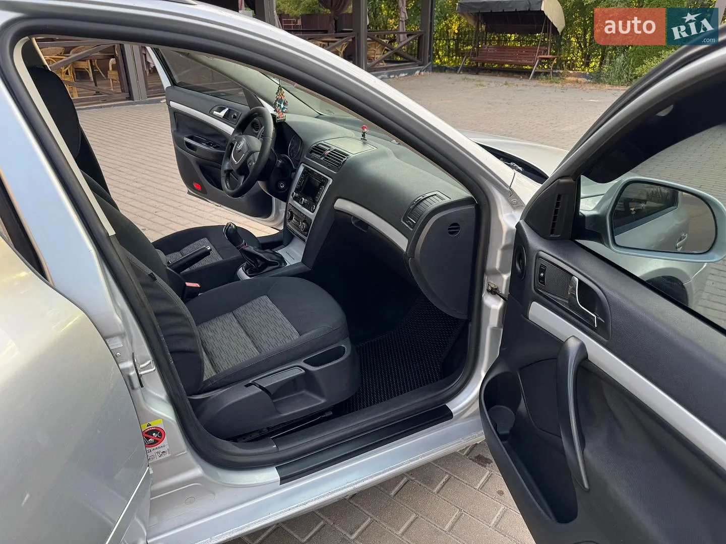 2011 Skoda Octavia - мініатюра 18