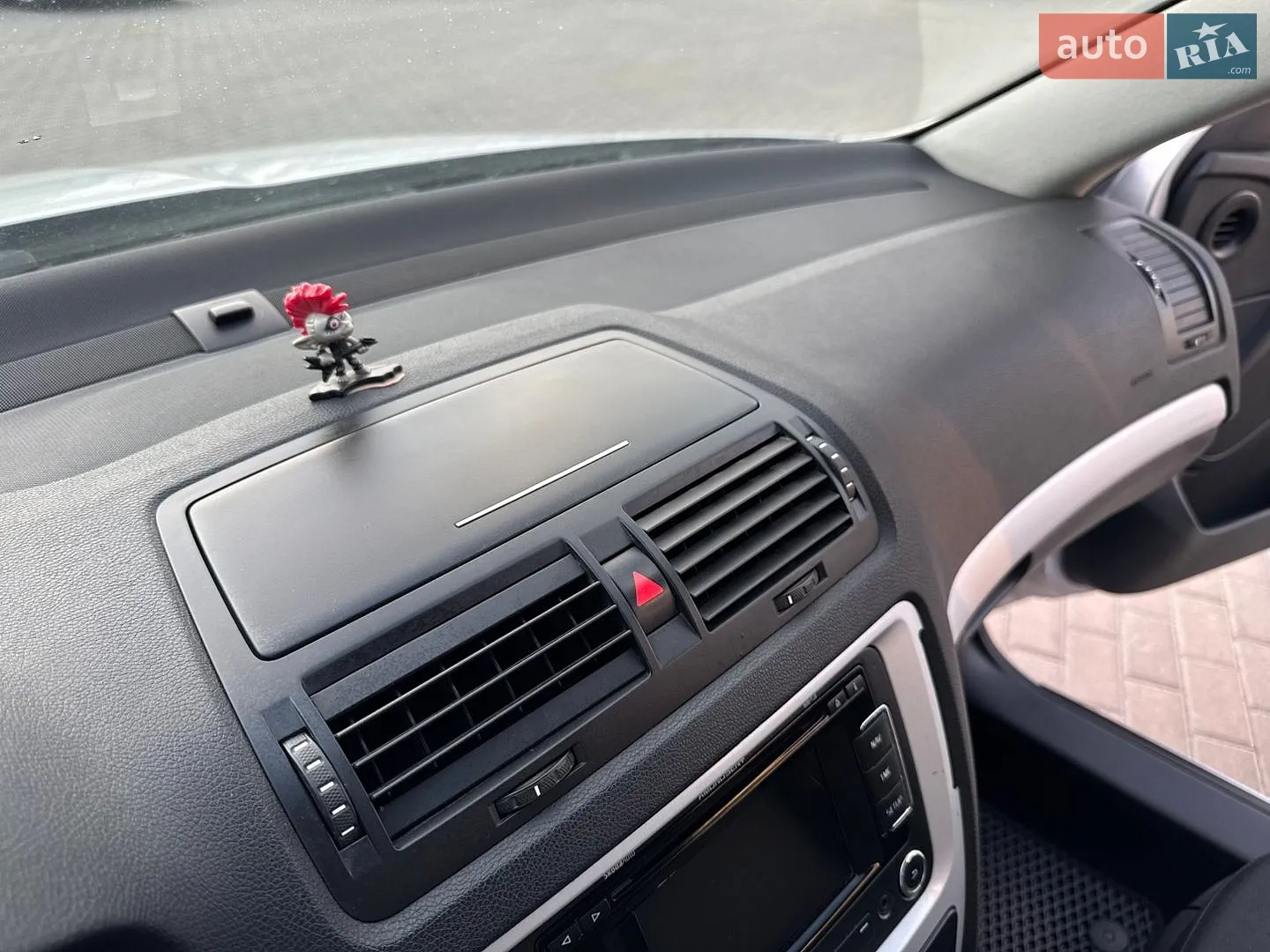2011 Skoda Octavia - мініатюра 42