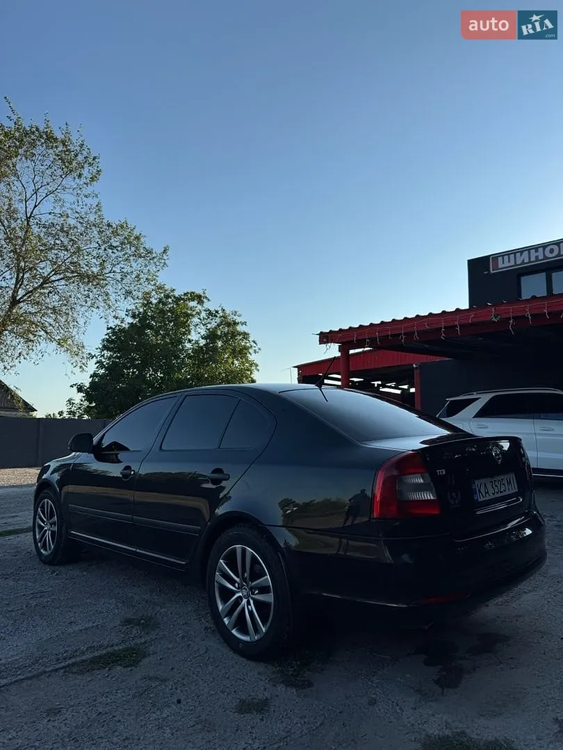 2010 Skoda Octavia - мініатюра 4