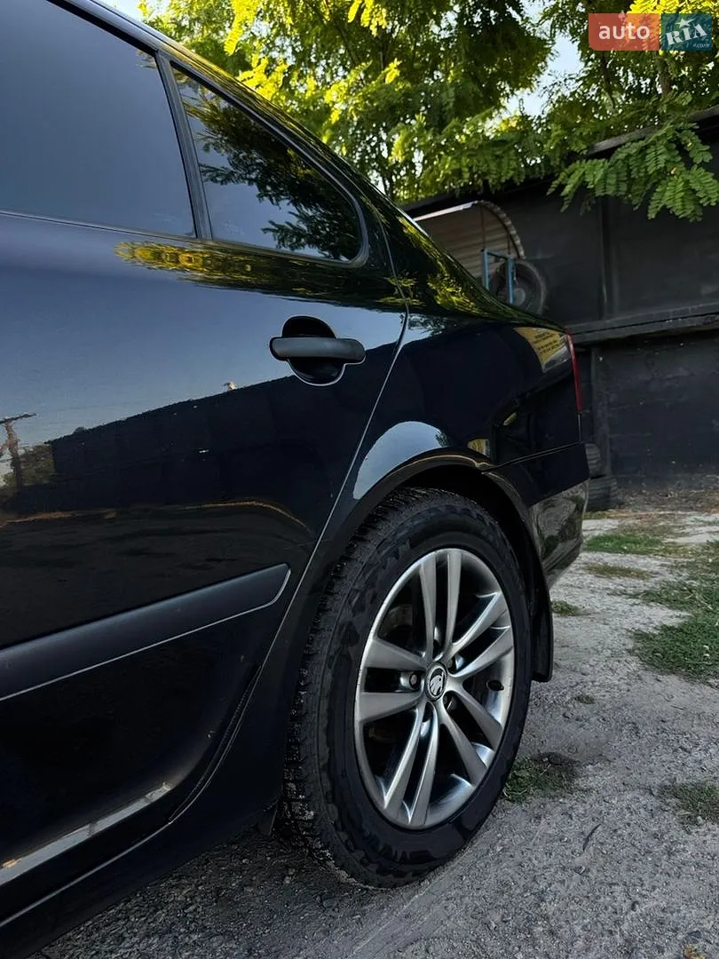 2010 Skoda Octavia - мініатюра 6