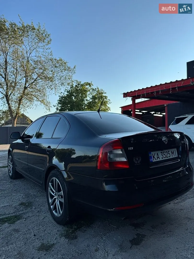 2010 Skoda Octavia - мініатюра 5