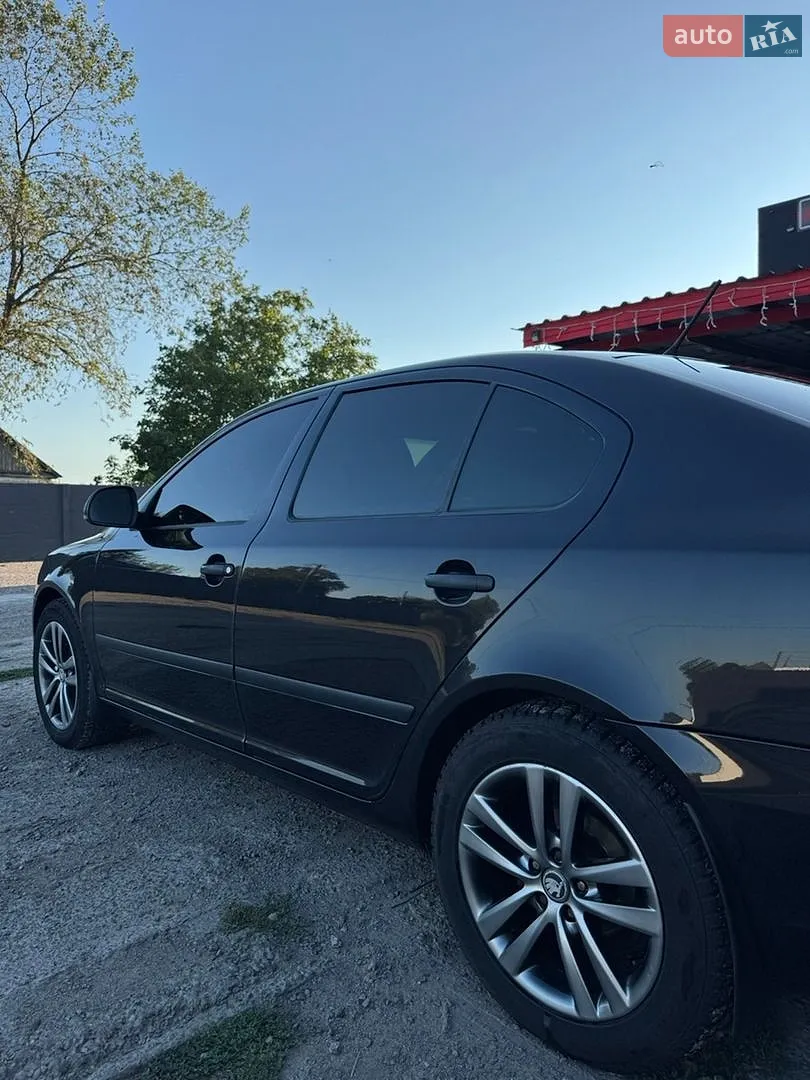 2010 Skoda Octavia - мініатюра 8