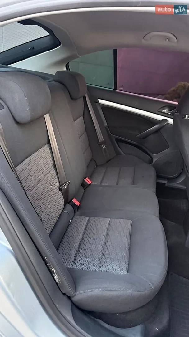2011 Skoda Octavia - мініатюра 15