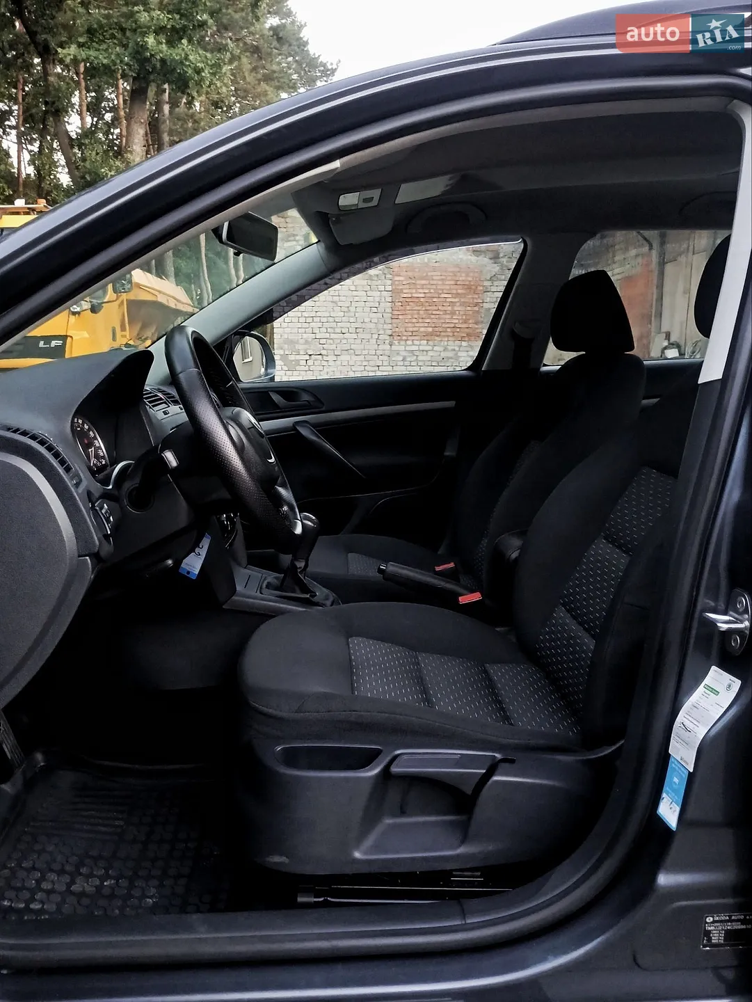 2010 Skoda Octavia - мініатюра 8