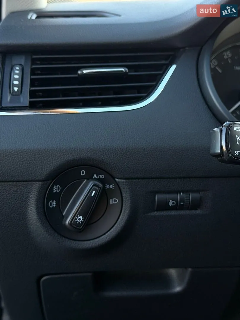 2016 Skoda Octavia - мініатюра 29