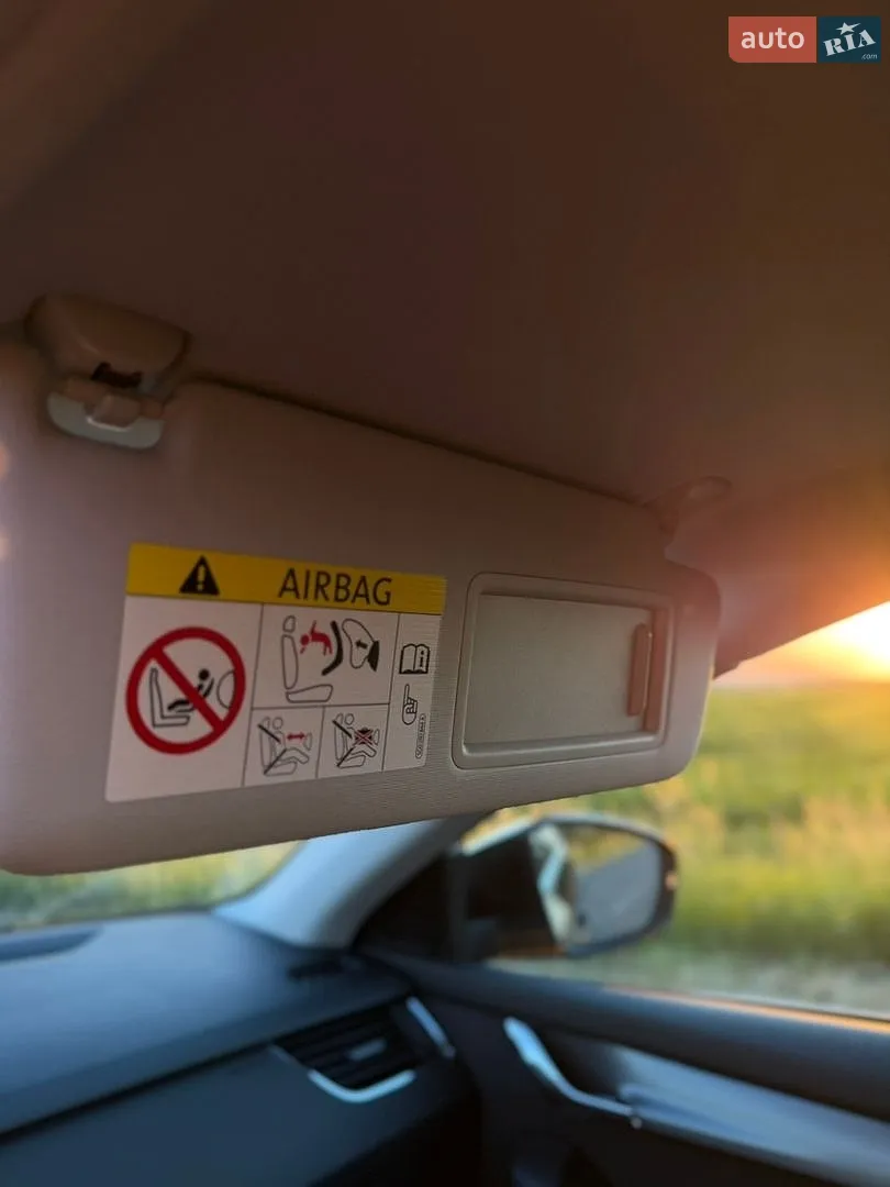 2016 Skoda Octavia - мініатюра 33