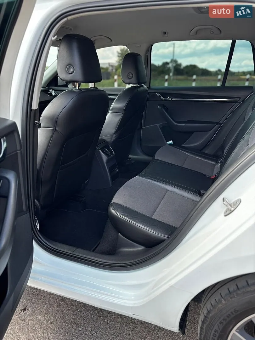 2017 Skoda Octavia - мініатюра 24