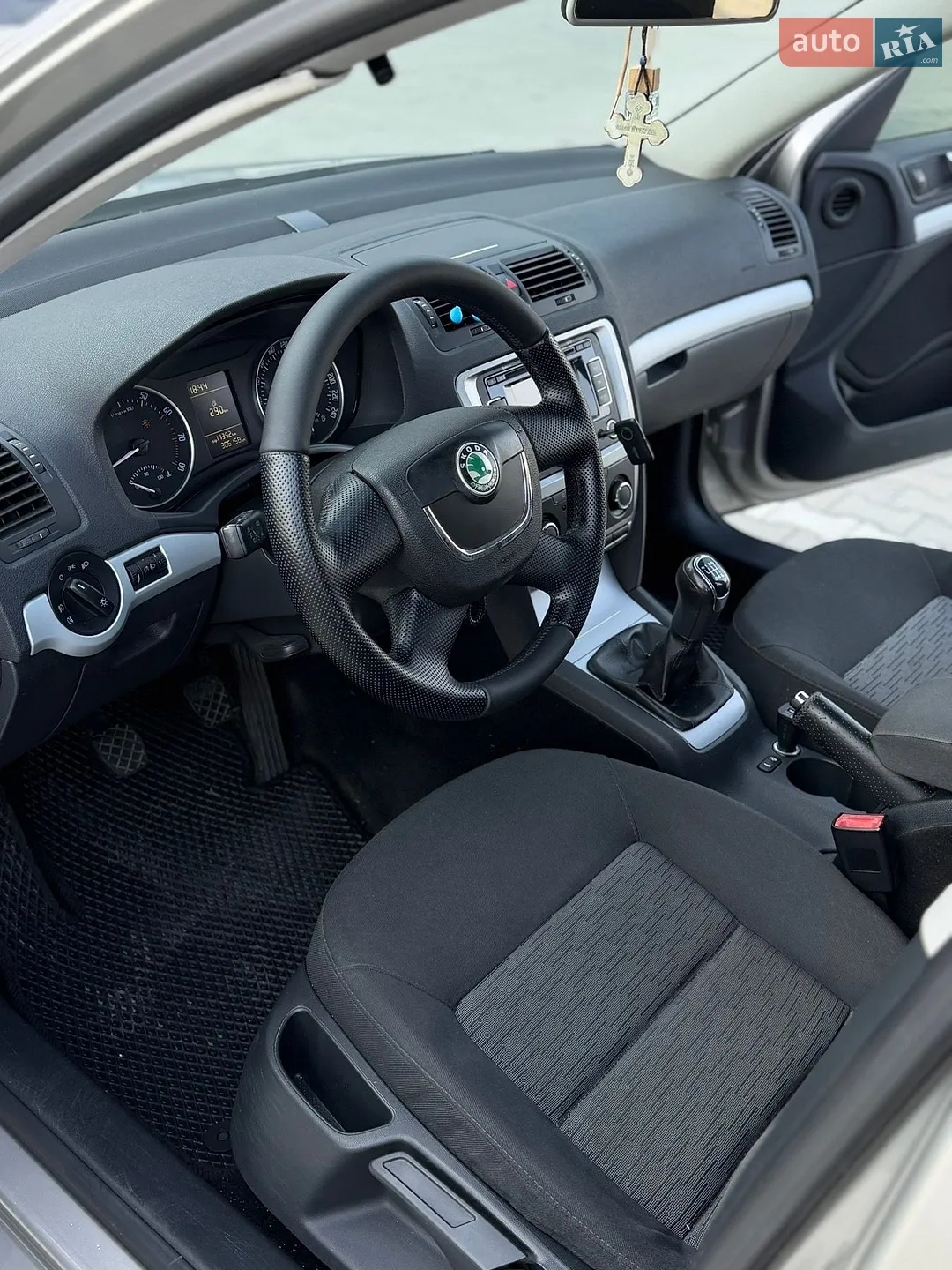 2011 Skoda Octavia - мініатюра 5