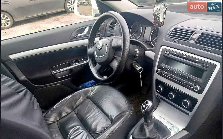 2011 Skoda Octavia - мініатюра 2