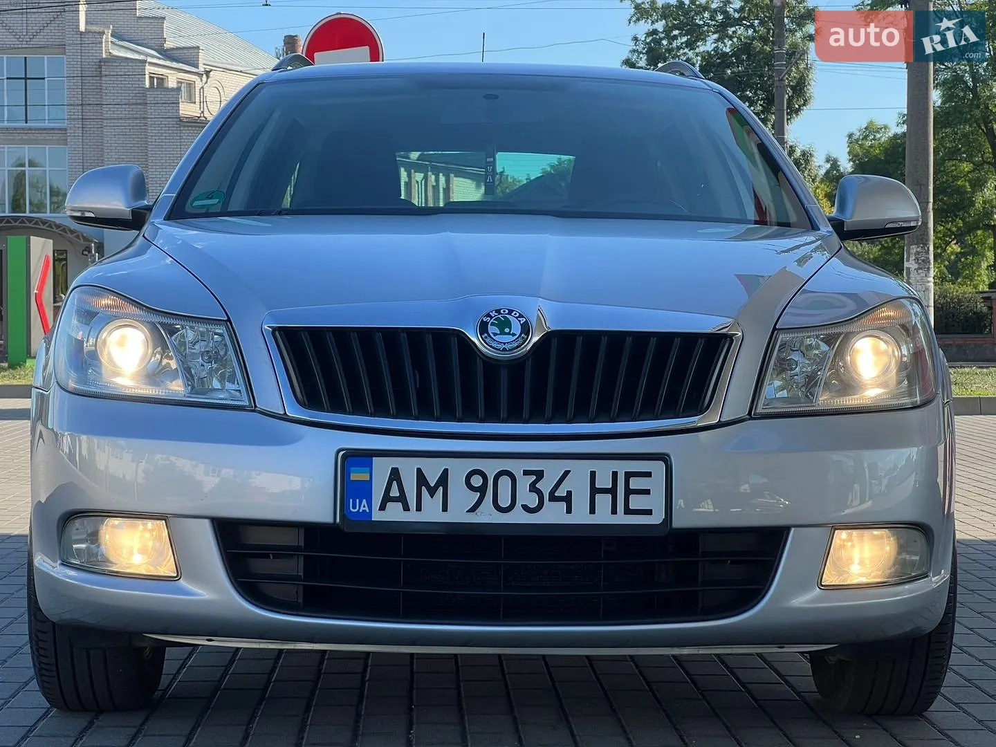2010 Skoda Octavia - мініатюра 3