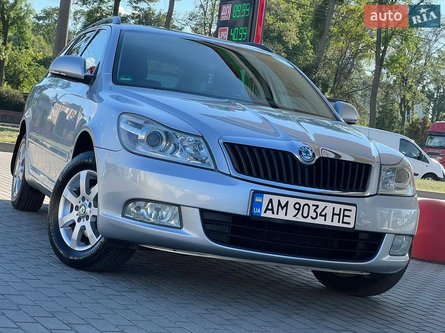 2010 Skoda Octavia - фото 1