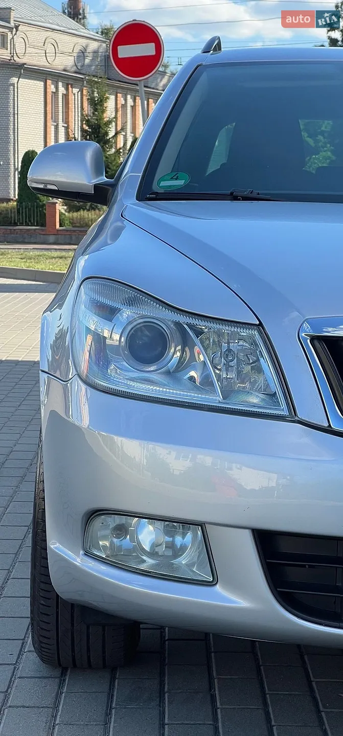 2010 Skoda Octavia - мініатюра 14