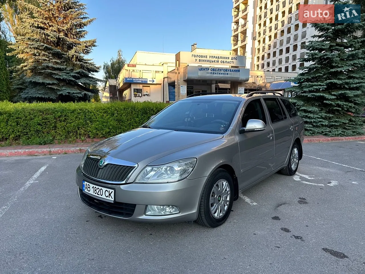 2010 Skoda Octavia - мініатюра 11