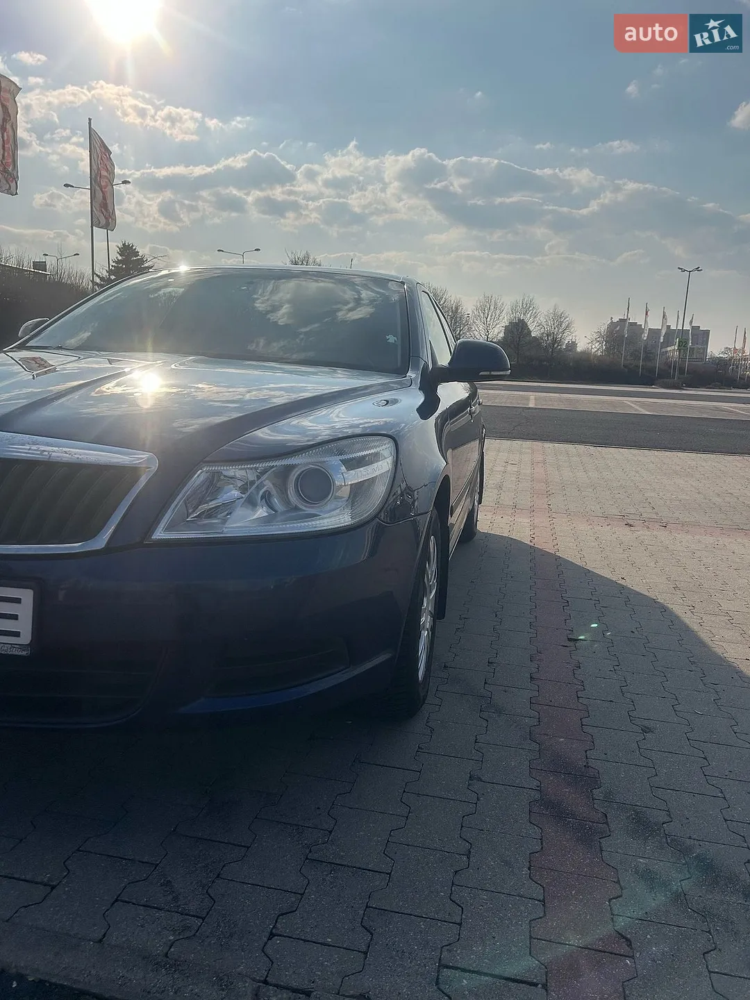 2010 Skoda Octavia - мініатюра 2