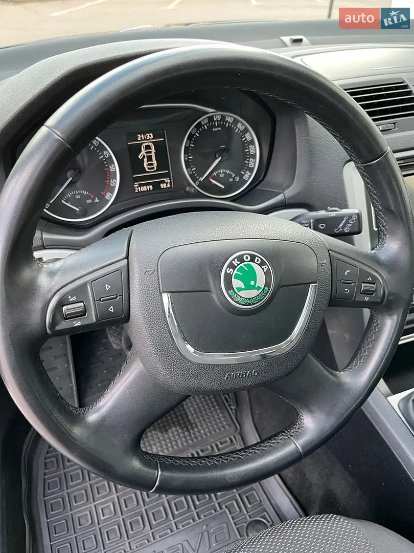 2012 Skoda Octavia - мініатюра 11