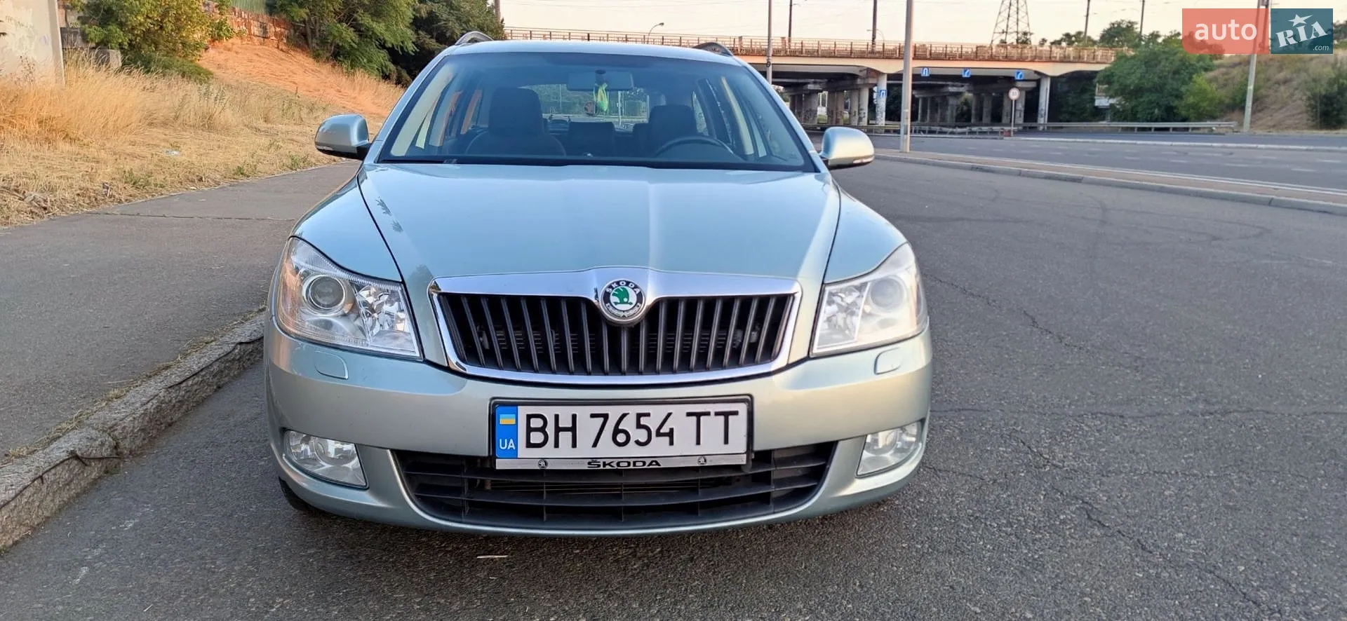 2010 Skoda Octavia - мініатюра 2