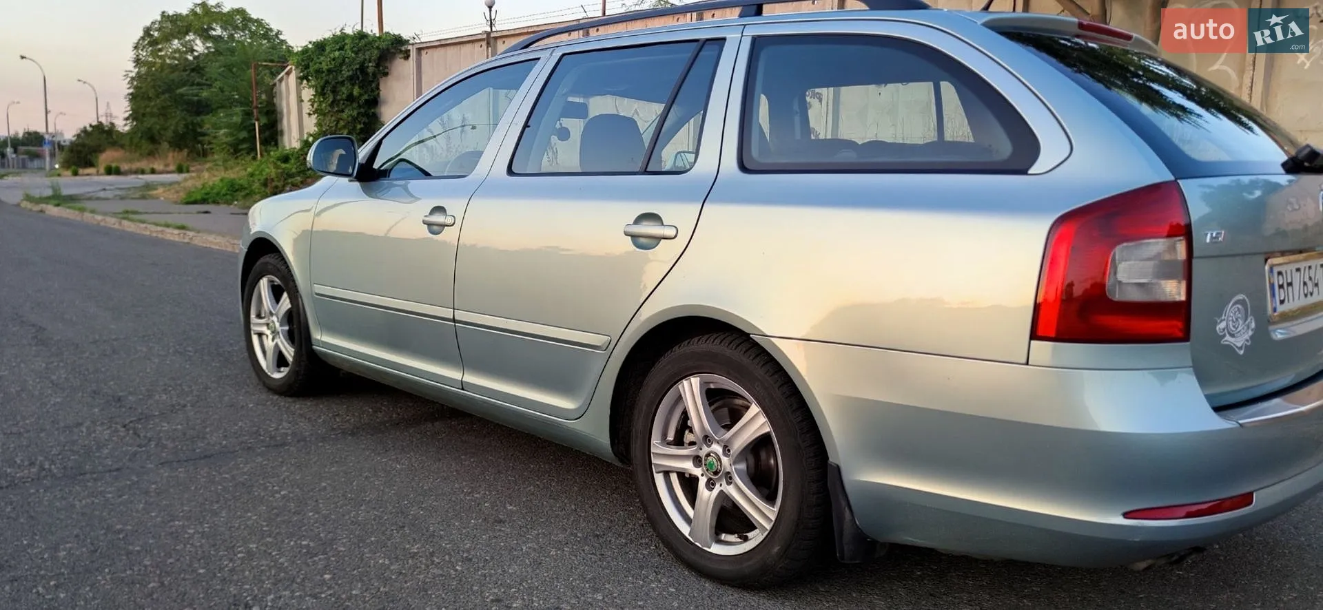 2010 Skoda Octavia - мініатюра 11