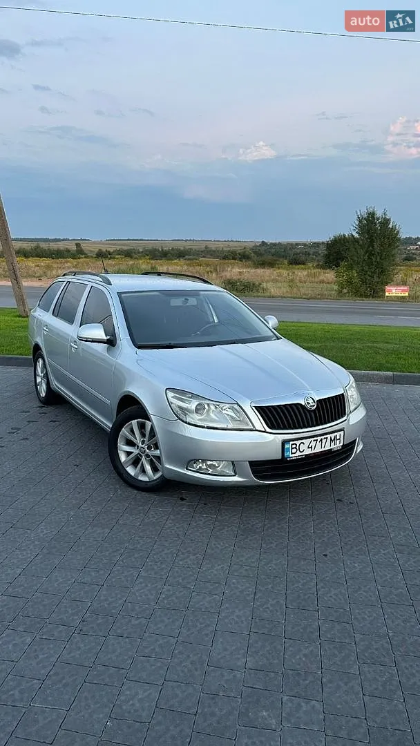 2012 Skoda Octavia - мініатюра 11