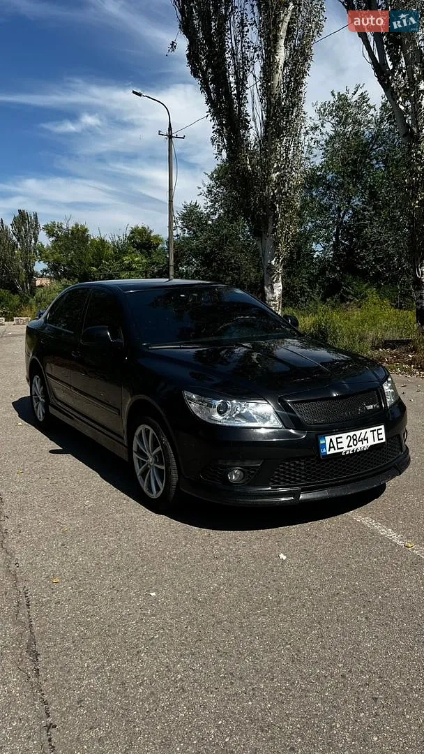 2010 Skoda Octavia - мініатюра 2