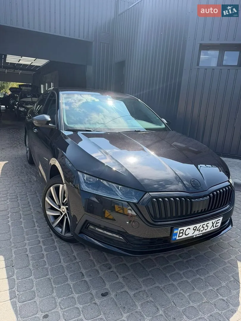 2021 Skoda Octavia - фото 1