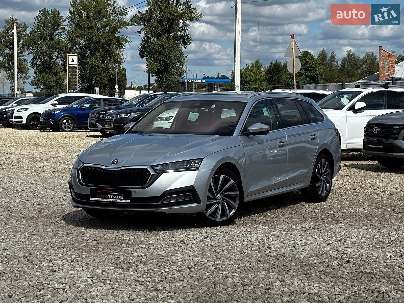 2022 Skoda Octavia - фото 1