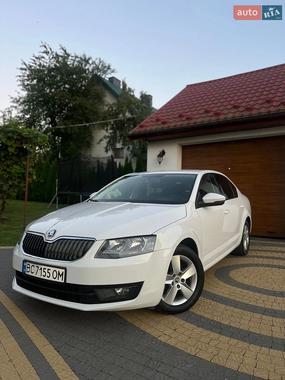 2016 Skoda Octavia - мініатюра 2