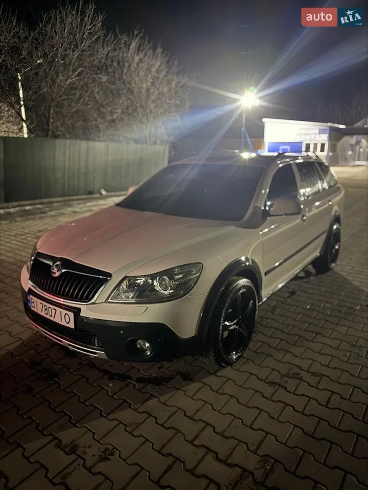 2010 Skoda Octavia - мініатюра 52
