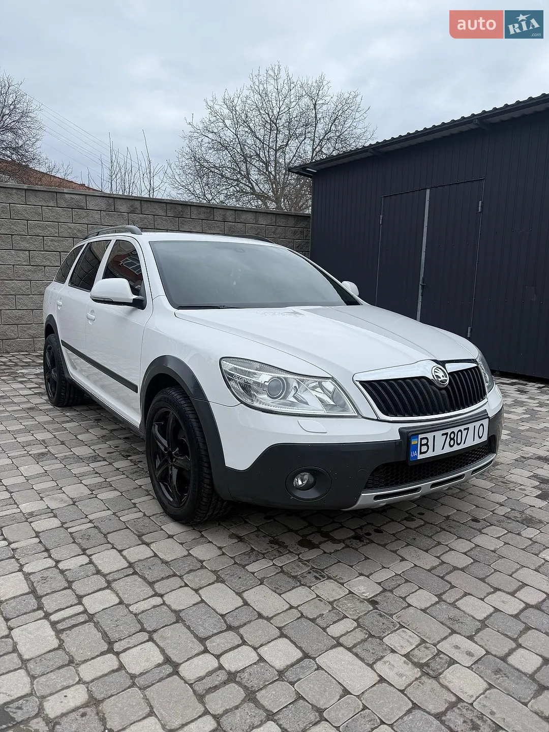 2010 Skoda Octavia - мініатюра 2