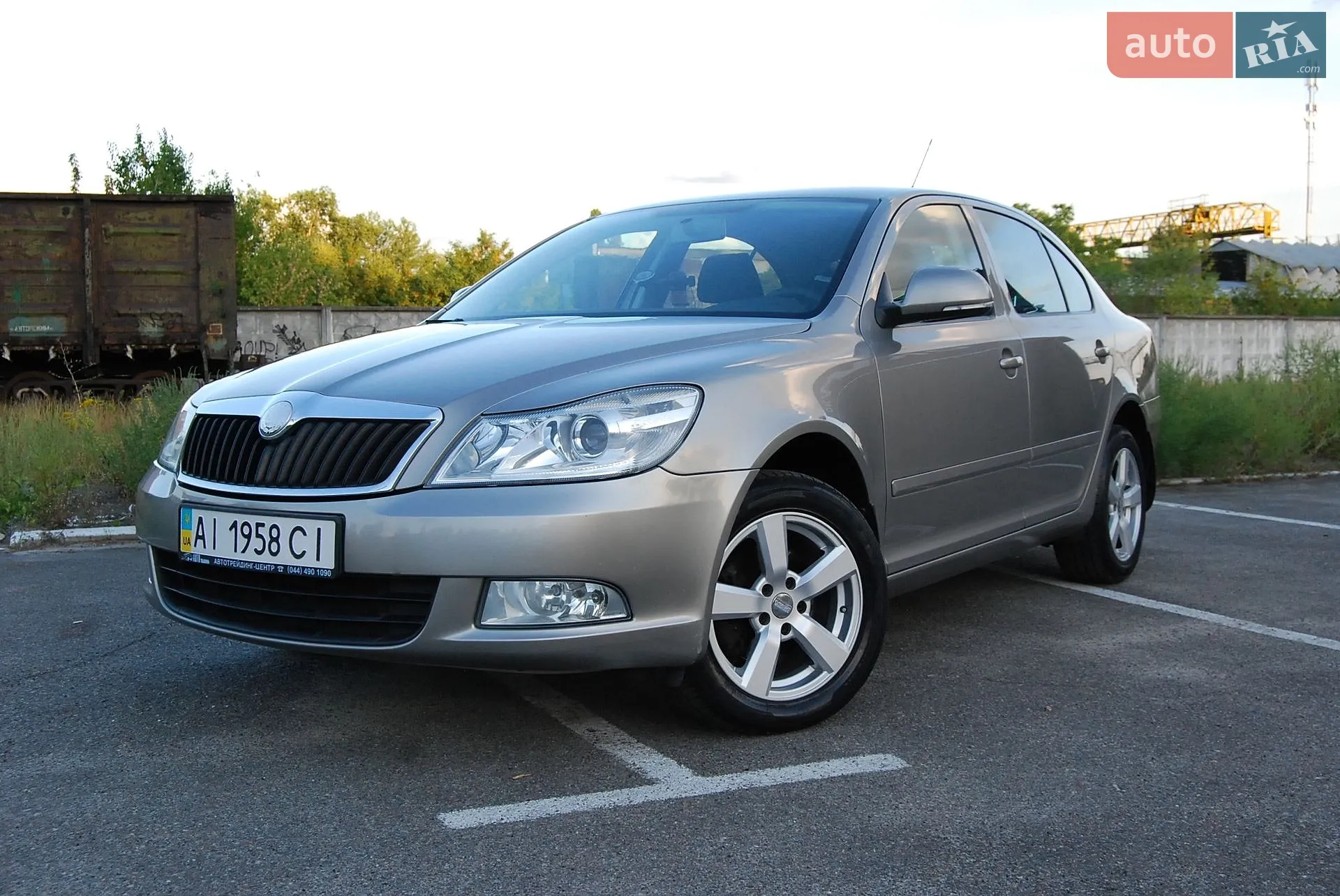 2010 Skoda Octavia - фото 1