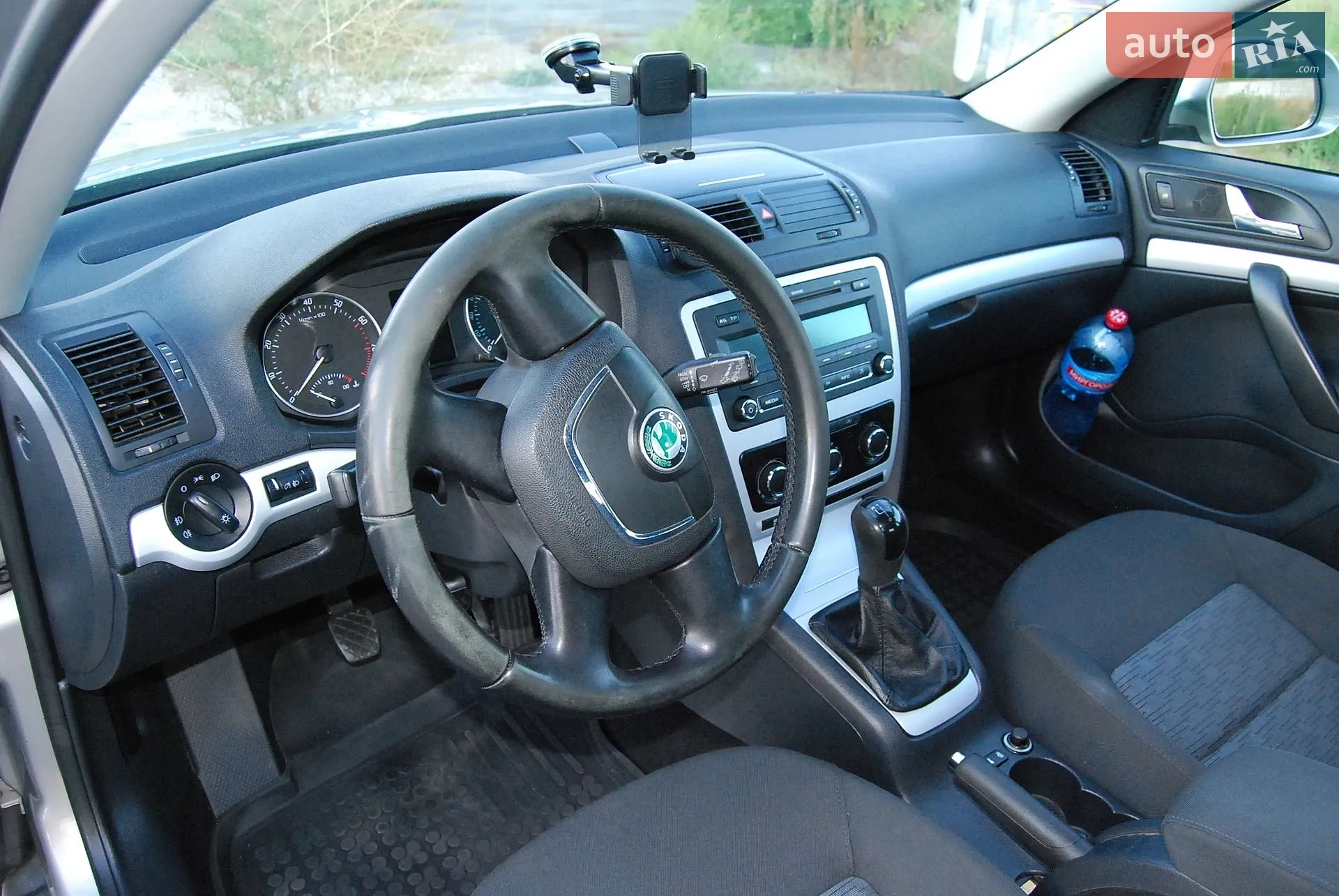 2010 Skoda Octavia - мініатюра 16