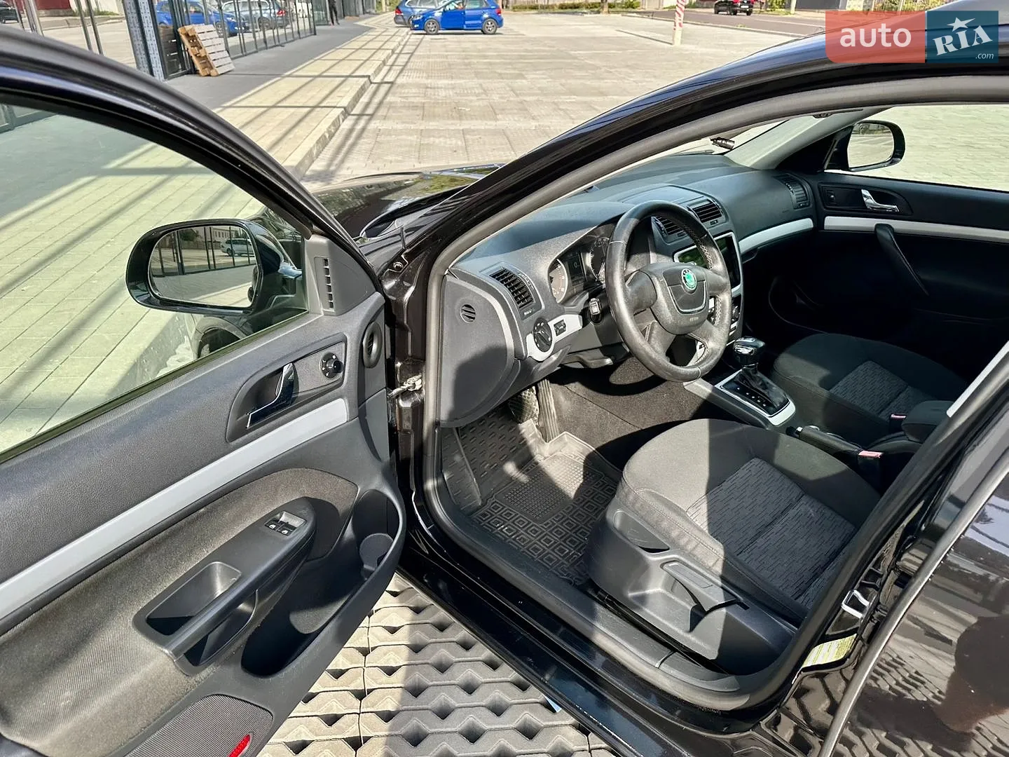 2011 Skoda Octavia - мініатюра 18