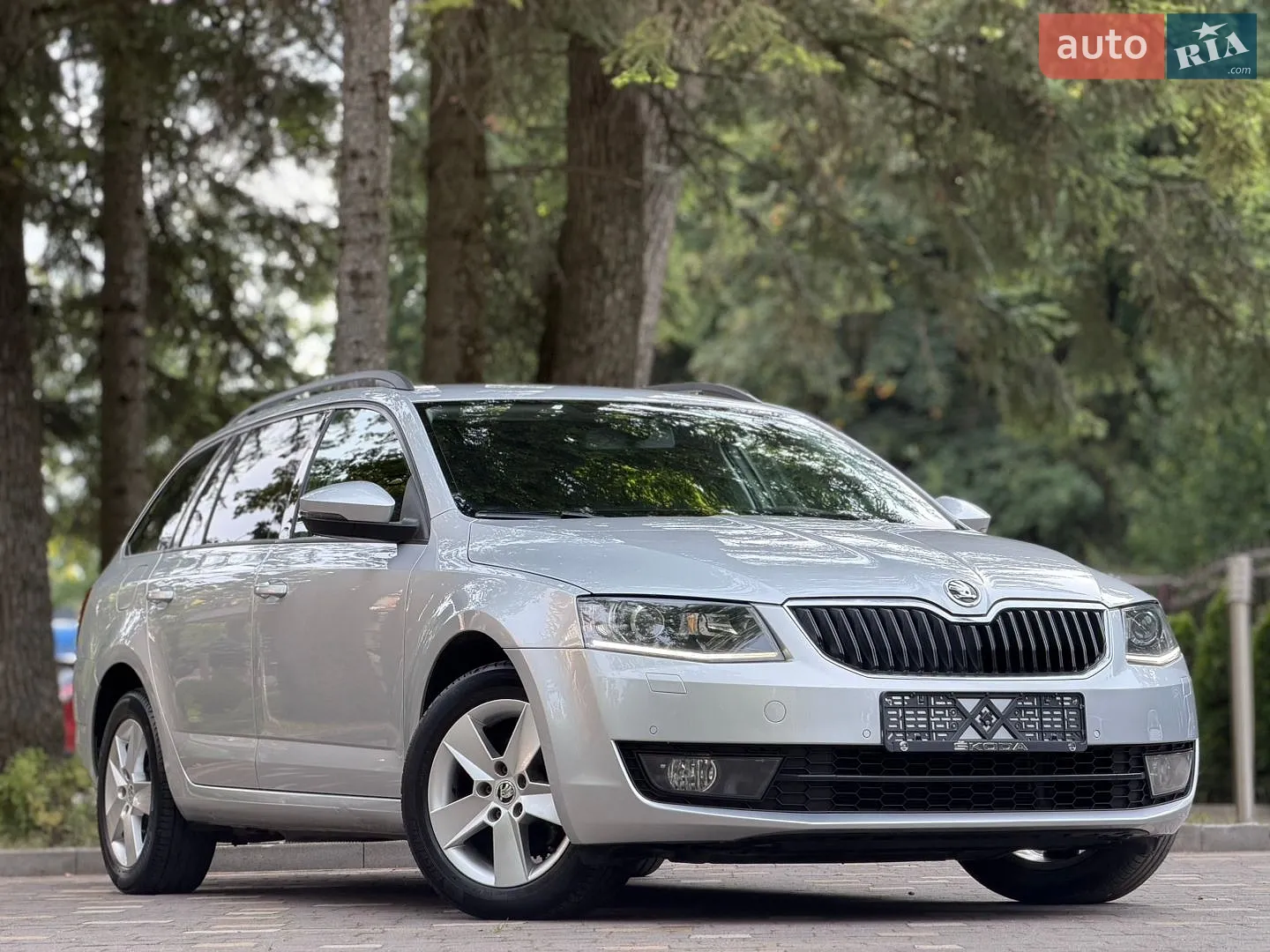 2016 Skoda Octavia - мініатюра 2