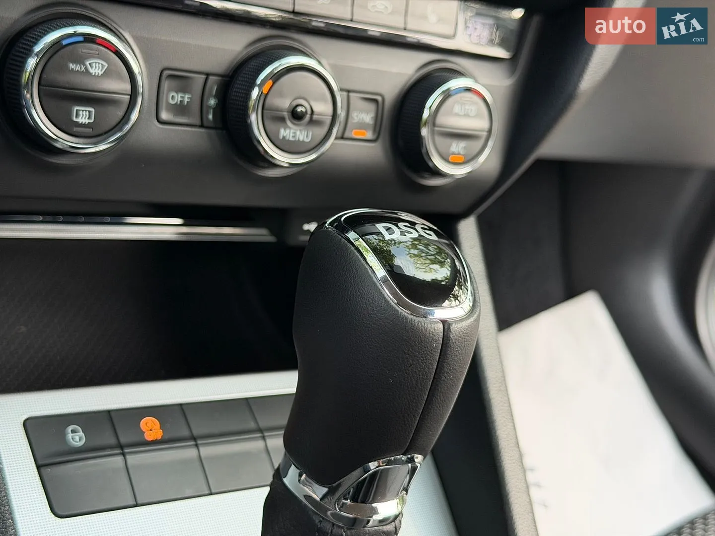 2016 Skoda Octavia - мініатюра 102