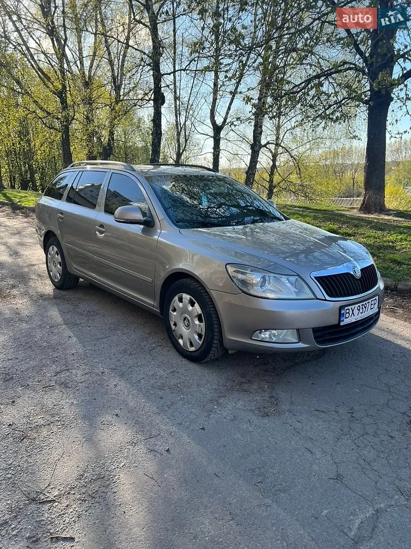 2010 Skoda Octavia - мініатюра 3
