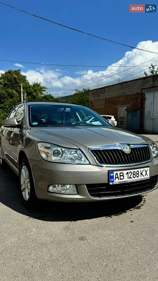 2010 Skoda Octavia - мініатюра 16