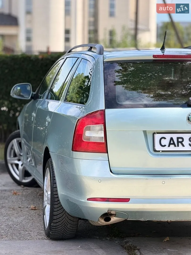 2010 Skoda Octavia - мініатюра 14