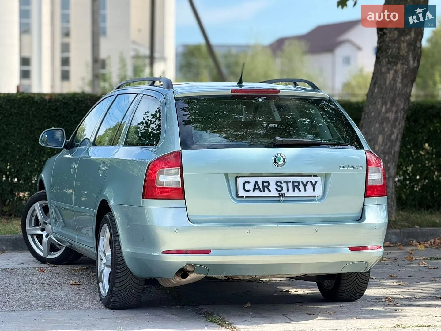 2010 Skoda Octavia - мініатюра 12