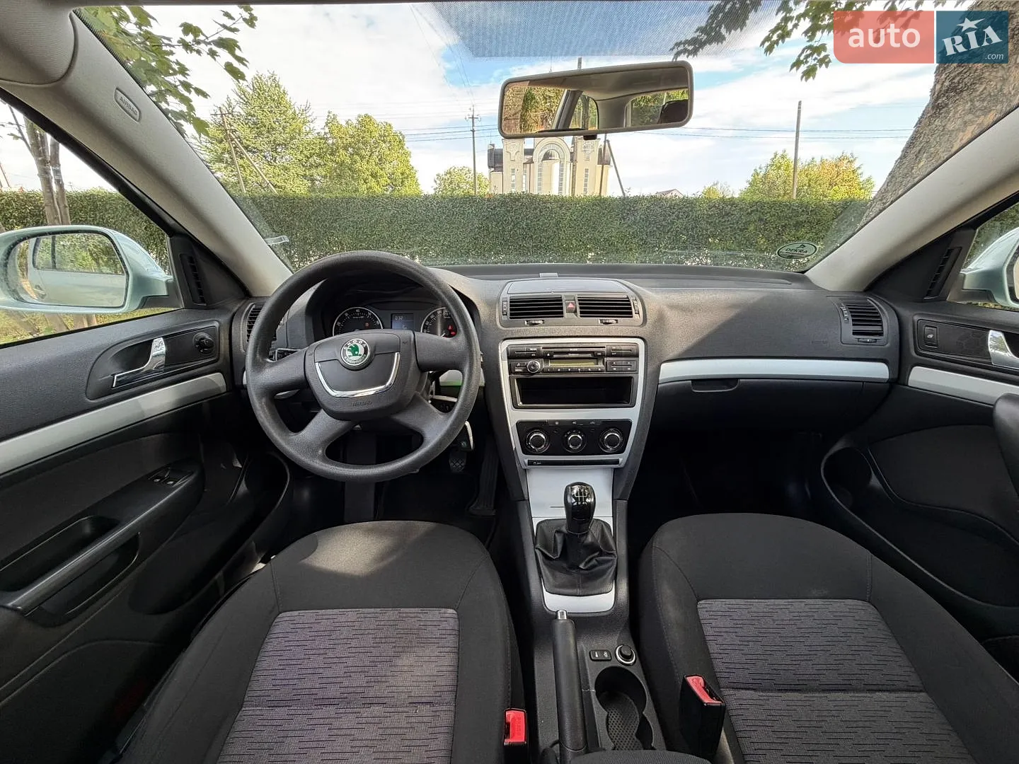 2010 Skoda Octavia - мініатюра 29