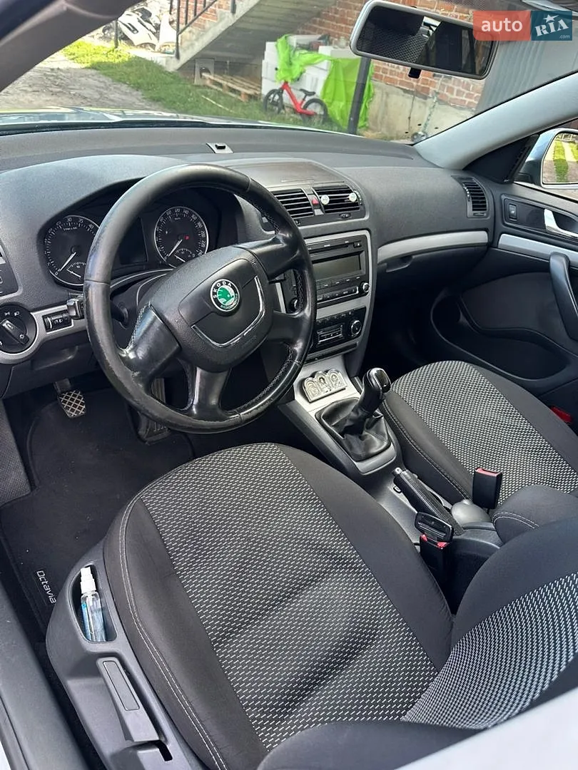 2012 Skoda Octavia - мініатюра 7