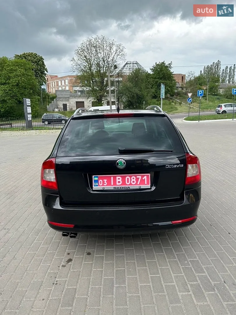 2010 Skoda Octavia - мініатюра 4