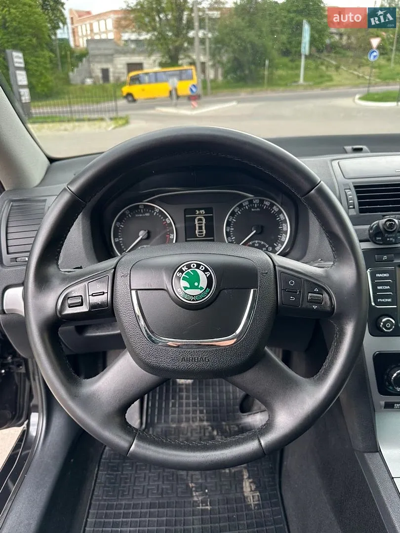 2010 Skoda Octavia - мініатюра 21