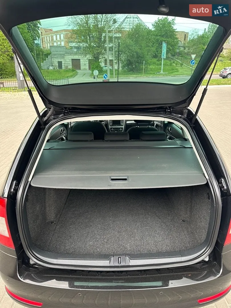 2010 Skoda Octavia - мініатюра 26