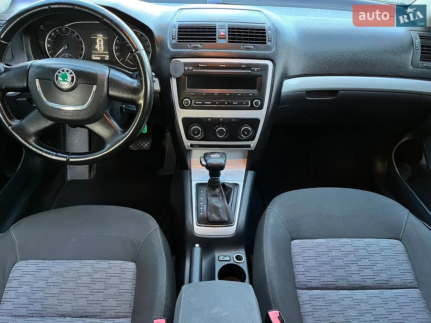 2010 Skoda Octavia - мініатюра 22