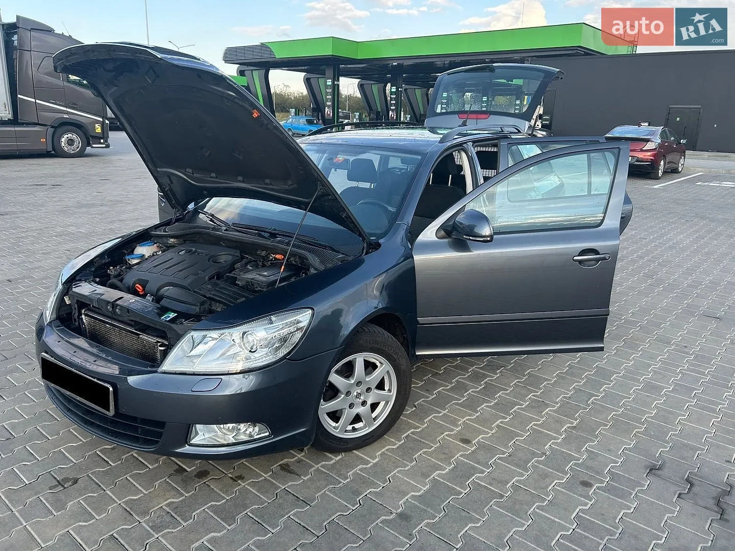 2012 Skoda Octavia - мініатюра 2