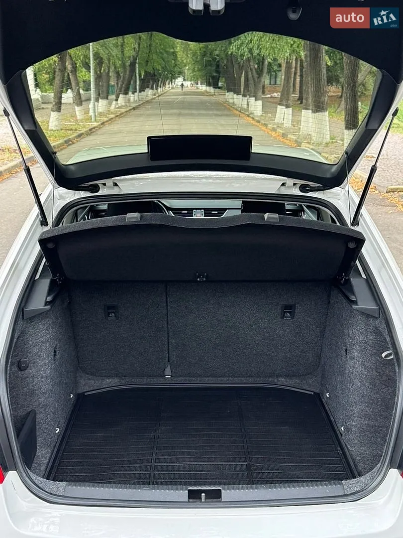 2016 Skoda Octavia - мініатюра 26