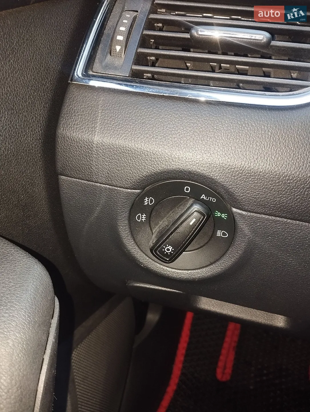 2017 Skoda Octavia - мініатюра 12