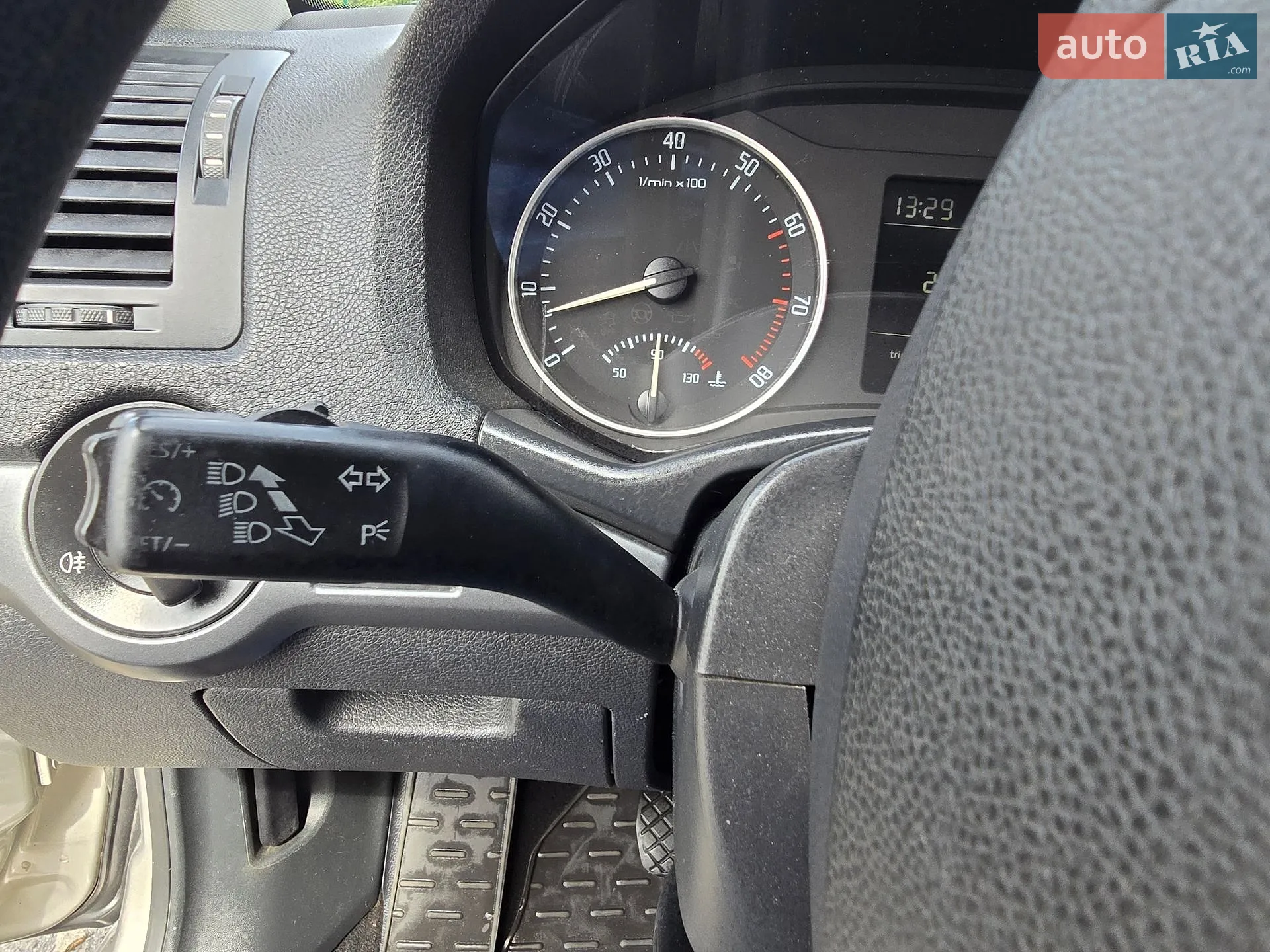 2010 Skoda Octavia - мініатюра 31